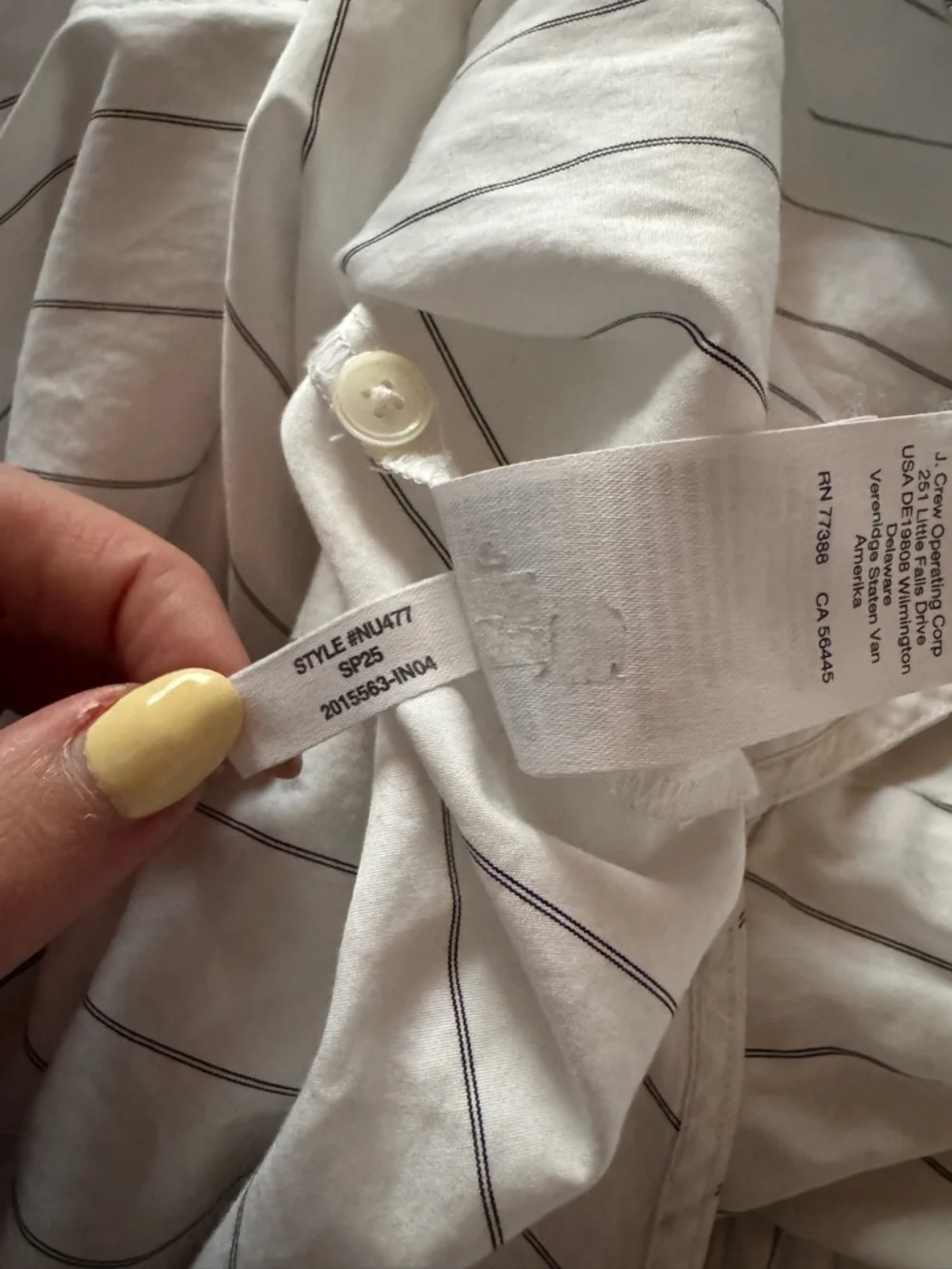 Madewell Shirred Bubble-Sleeve Button-Up Shirt - Picture 8 of 8